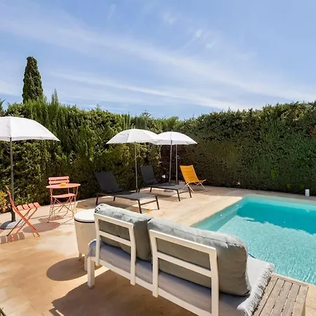 Balcones Villa